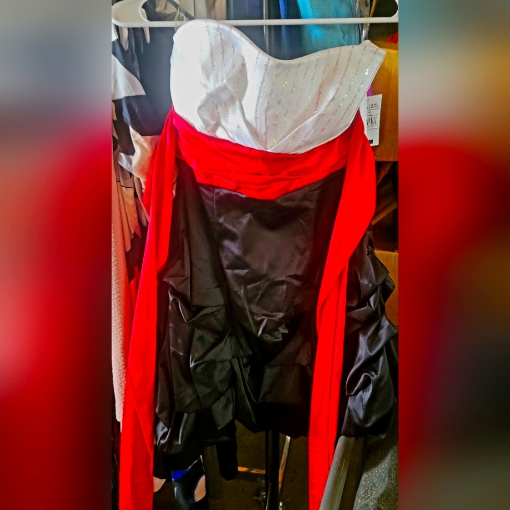 New with tags size 1 strapless dress